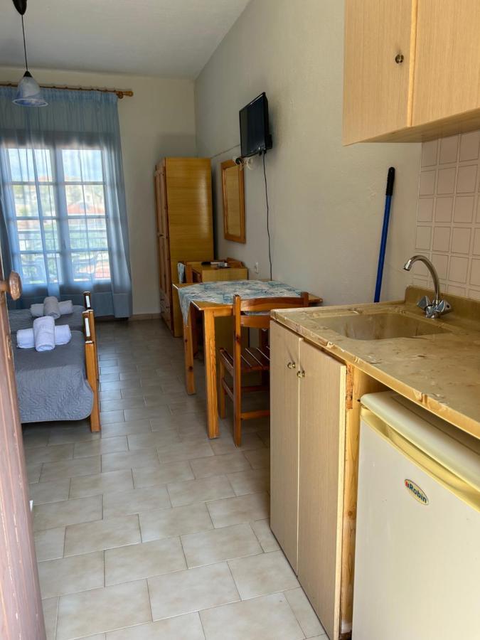 Christopher Apartments Afytos Eksteriør billede